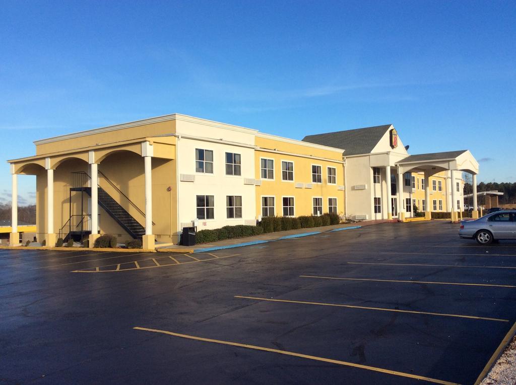 Super 8 By Wyndham Athens Hotel Exterior photo