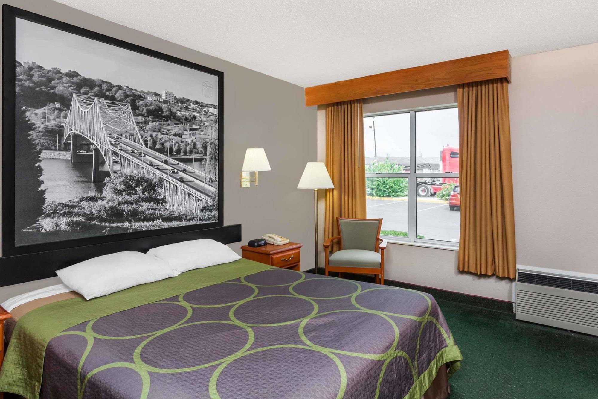 Super 8 By Wyndham Athens Hotel Exterior photo
